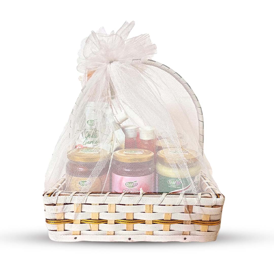 Eid Gift Hamper – 5 Items Basket